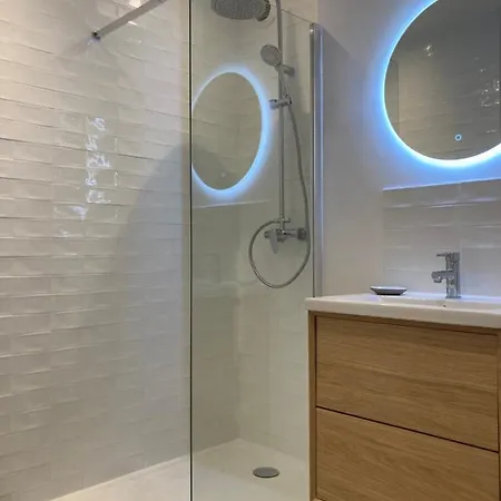 Apartment Saint Laurent Du Var Studio A 150 M De La Plage *