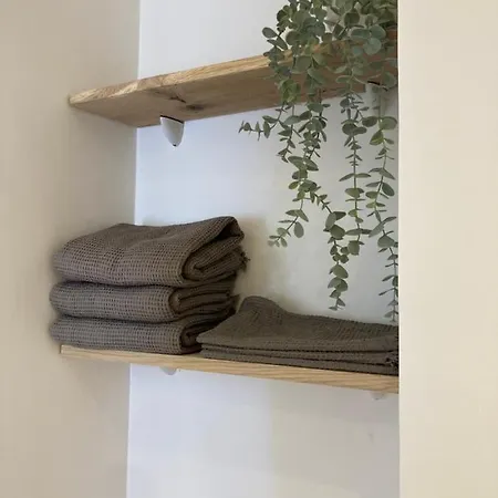 Apartment Saint Laurent Du Var Studio A 150 M De La Plage